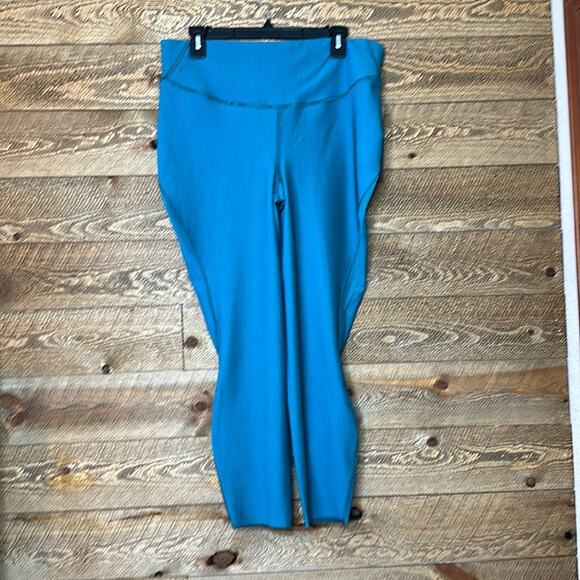 Lululemon Base Pace HR Tight 25" Two-Tone Ribbed Green Jasper/ Blue chill 14 NWT - Picture 4 of 10